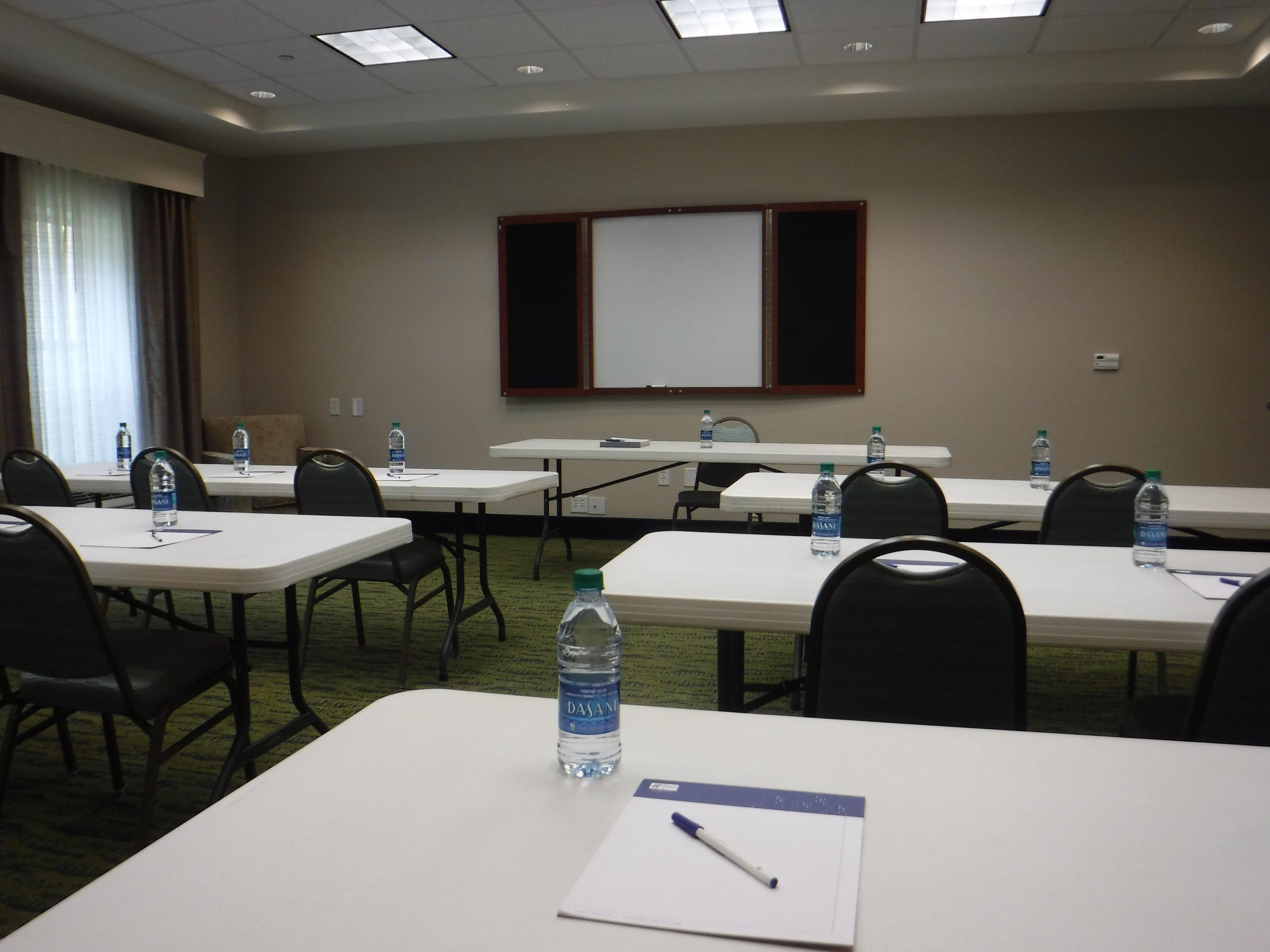 Holiday Inn Express West Jefferson By Ihg Екстер'єр фото