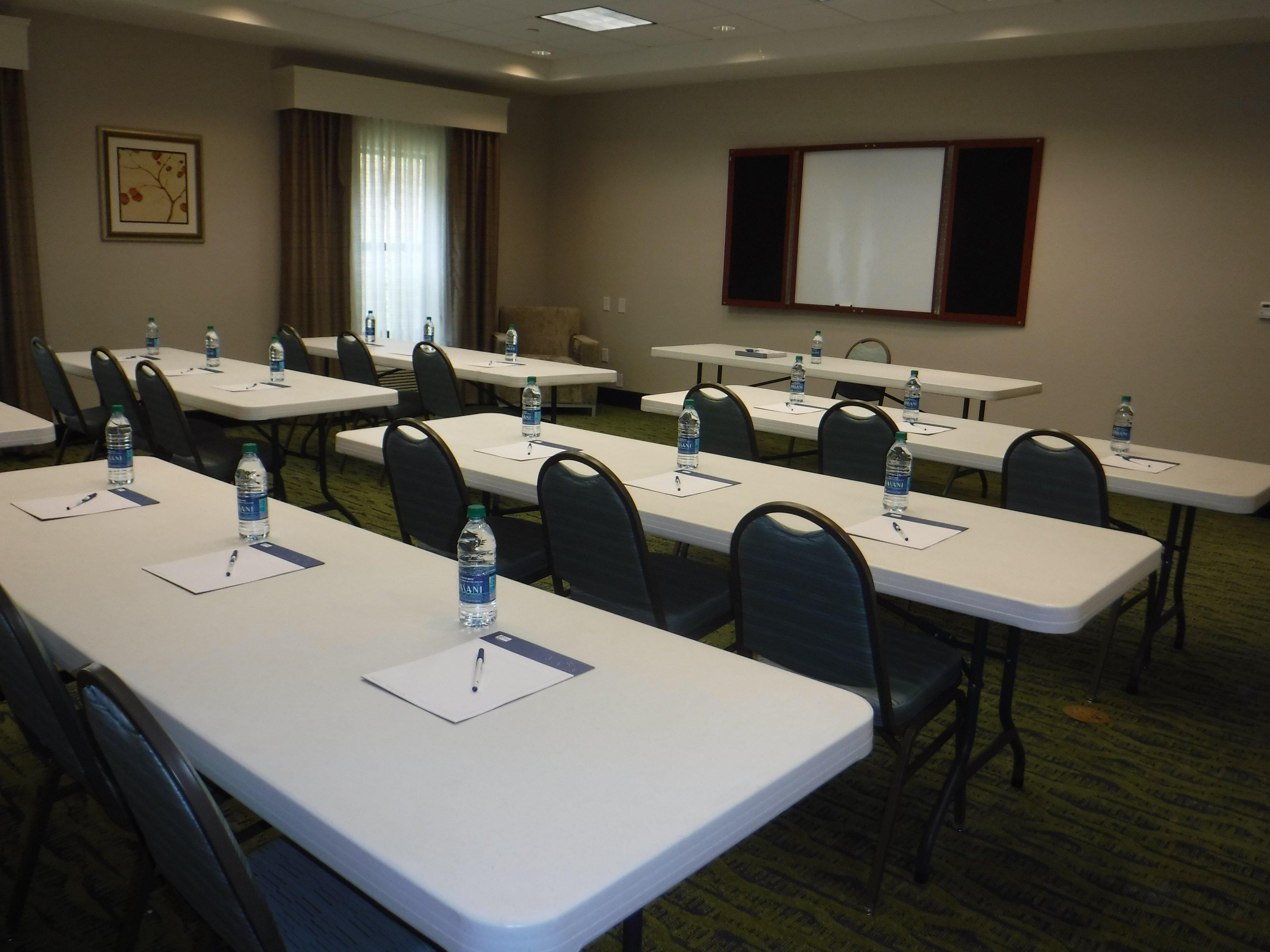 Holiday Inn Express West Jefferson By Ihg Екстер'єр фото