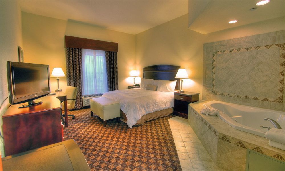 Holiday Inn Express West Jefferson By Ihg Номер фото