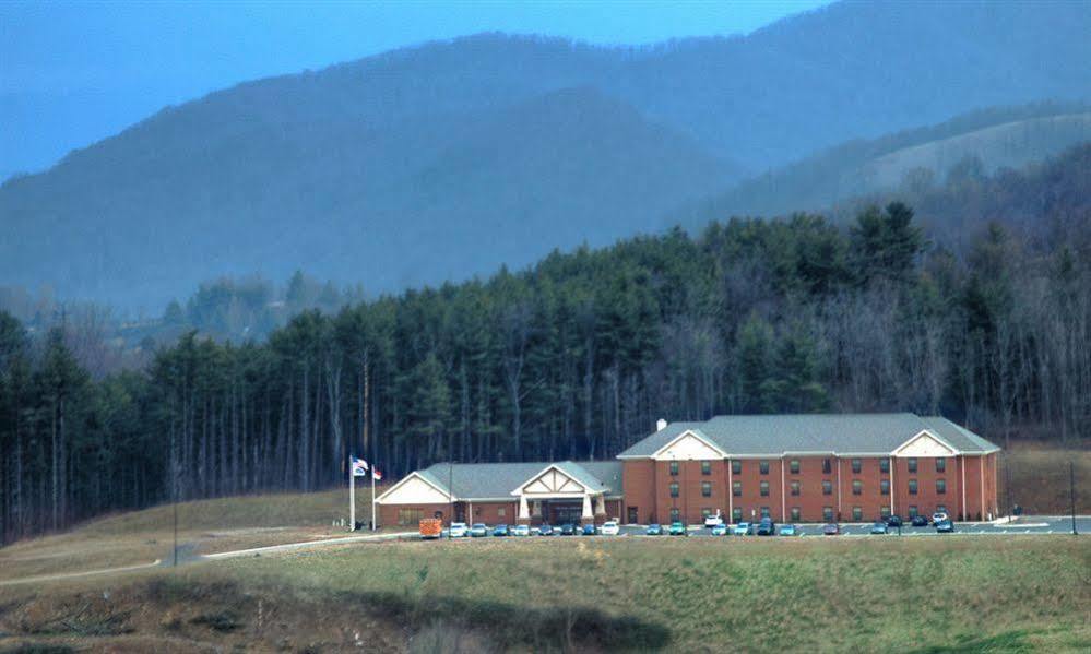 Holiday Inn Express West Jefferson By Ihg Екстер'єр фото